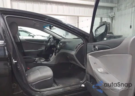 2013 Hyundai Sonata Gls z USA, uszkodzony, nr VIN 5NPEB4AC9DH631113